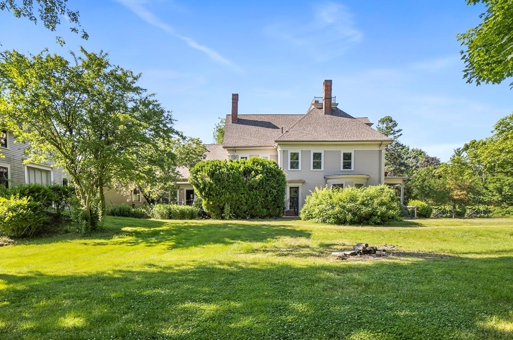 187 Howard St, West Bridgewater MA 02379-1710 exterior