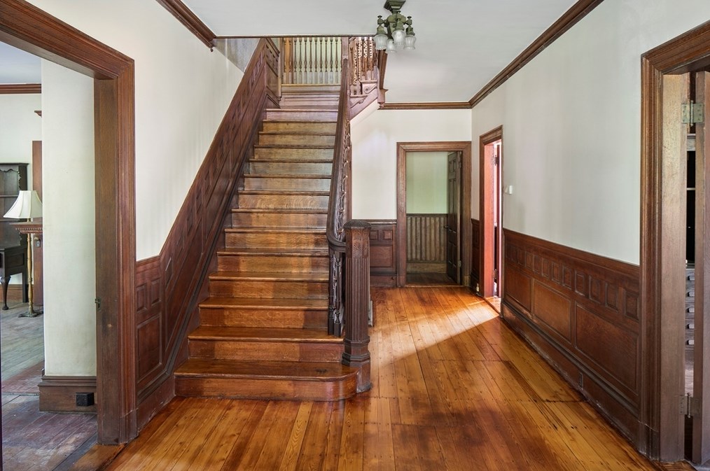 187 Howard St, West Bridgewater MA 02379-1710 exterior