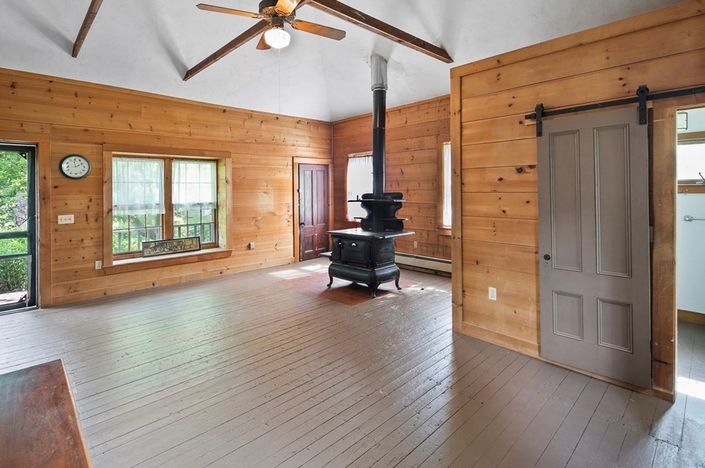 187 Howard St, West Bridgewater MA 02379-1710 exterior