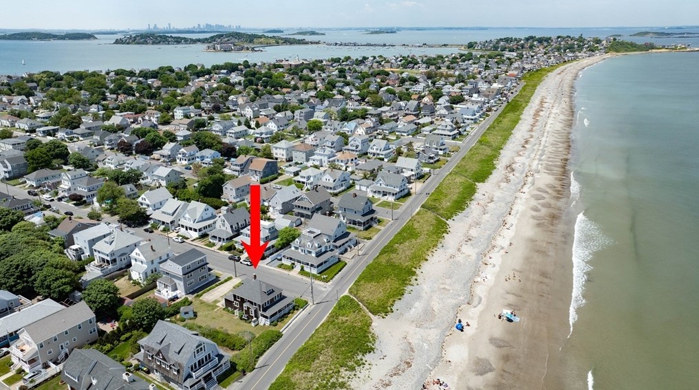 72 B St, Hull MA  02045-1941 exterior