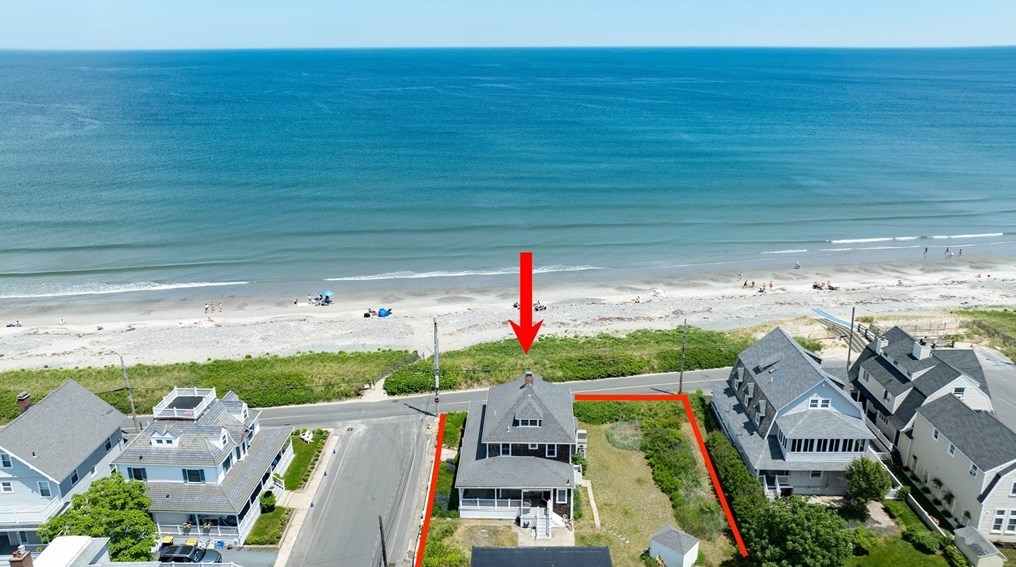 72 B St, Hull MA  02045-1941 exterior