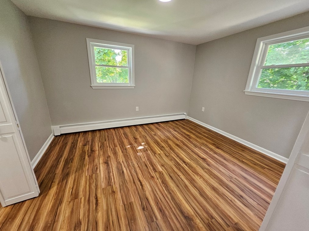 139 Avis Ave, Dracut MA 01826-2607 exterior