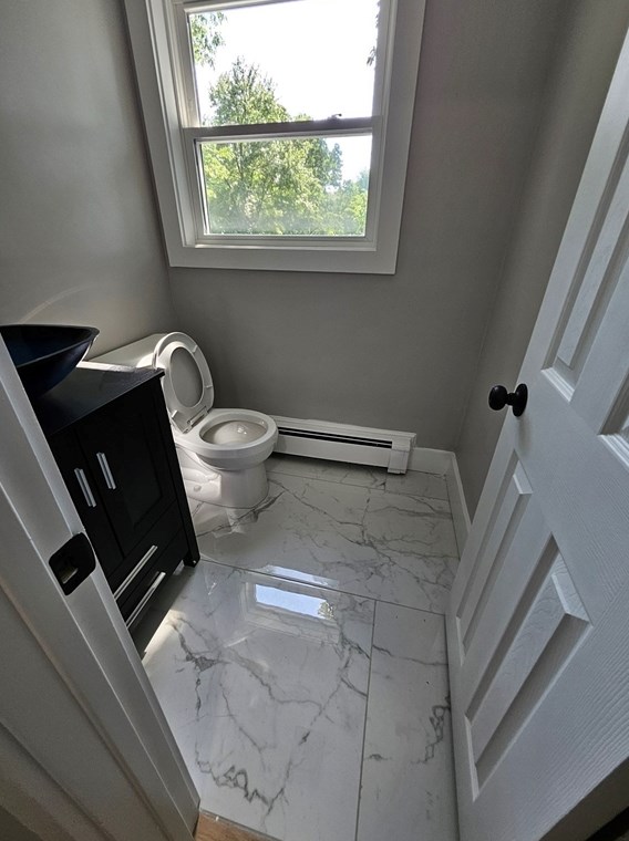 139 Avis Ave, Dracut MA 01826-2607 exterior