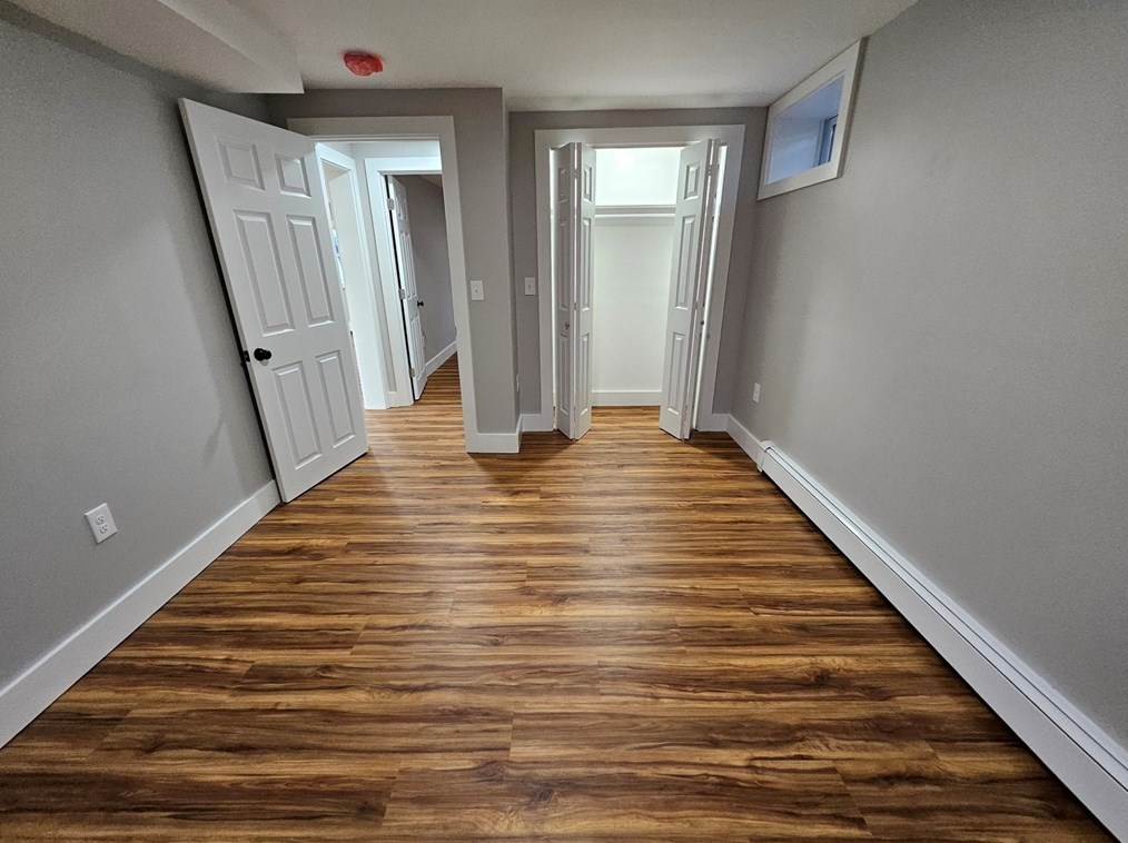 139 Avis Ave, Dracut MA 01826-2607 exterior