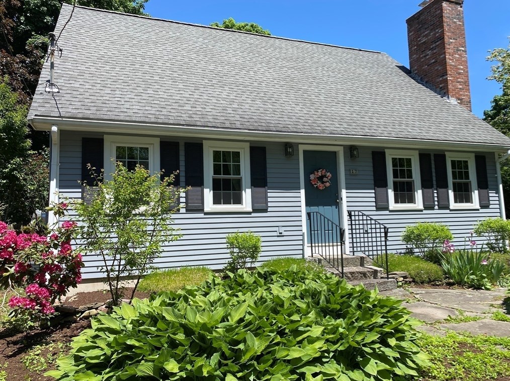 17 Jane St, Randolph MA 02368-1925 exterior