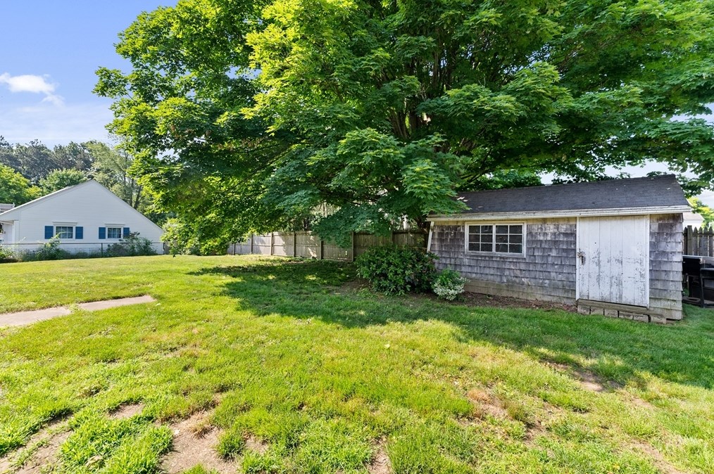 14 Prospect St, Agawam MA 01001-1403 exterior