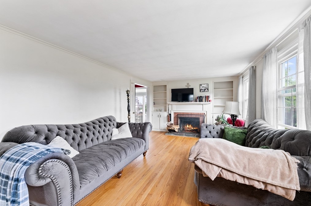 14 Prospect St, Agawam MA 01001-1403 exterior