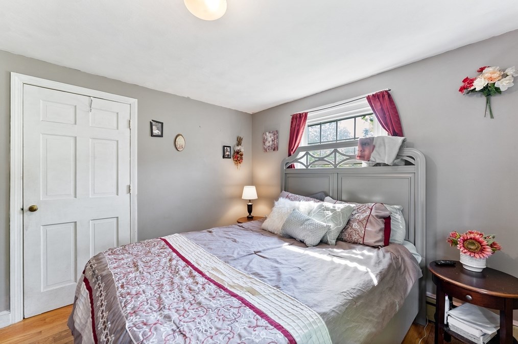 14 Prospect St, Agawam MA 01001-1403 exterior