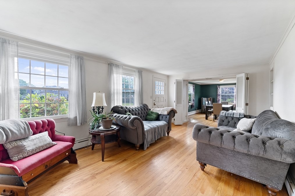 14 Prospect St, Agawam MA 01001-1403 exterior