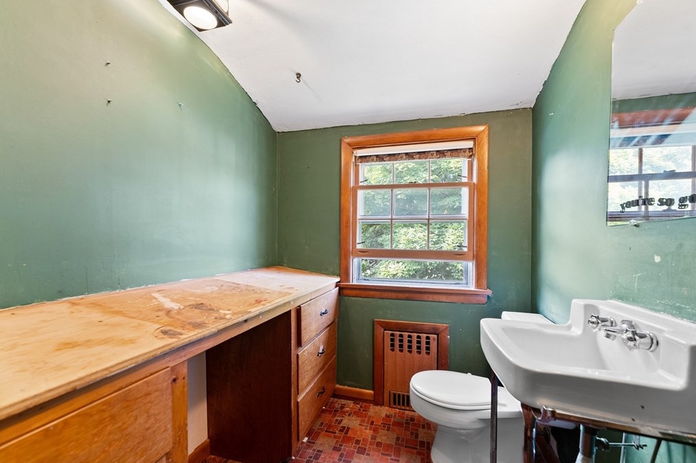 14 Prospect St, Agawam MA 01001-1403 exterior