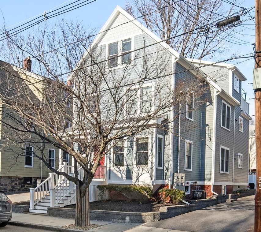 59 Berkeley St, Somerville MA  02143-1615 exterior