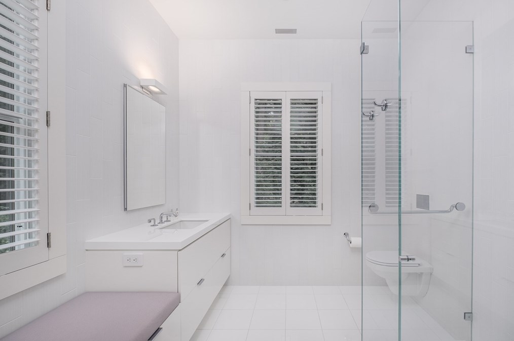 70 Possum Rd, Weston MA 02493-2318 exterior