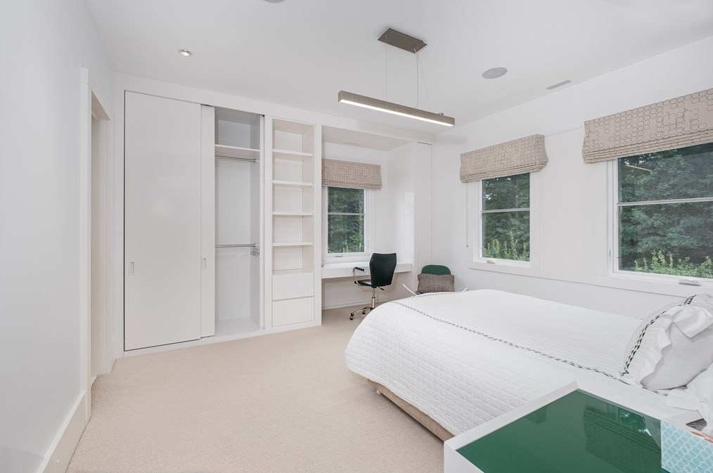 70 Possum Rd, Weston MA 02493-2318 exterior