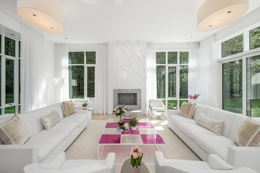 70 Possum Rd, Weston MA 02493-2318 exterior