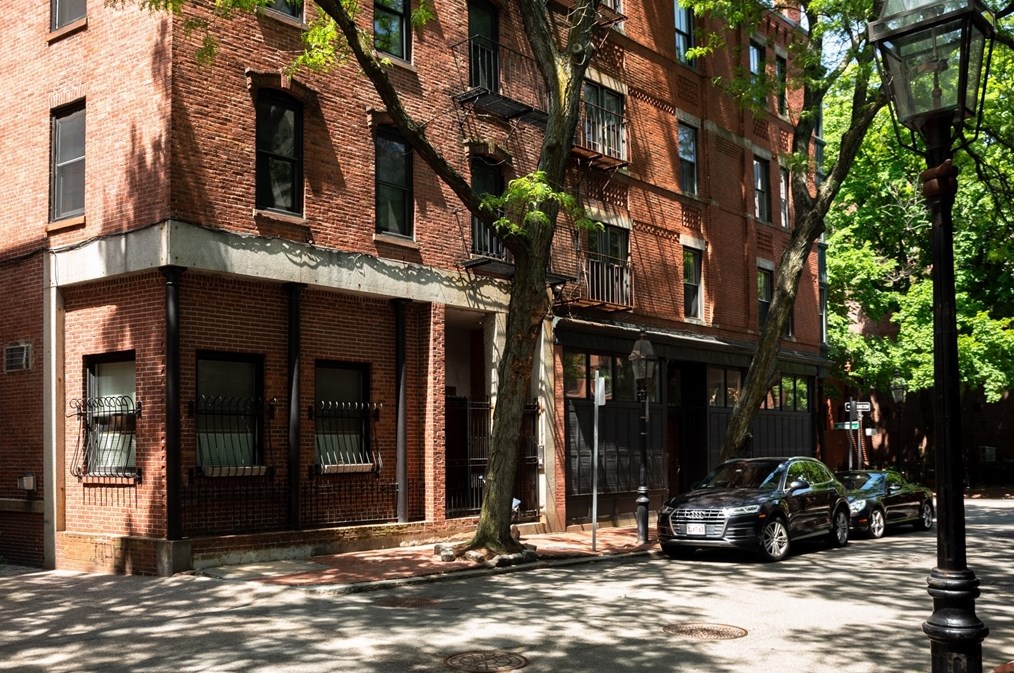 22 Church St, Newton MA 02166-1628 exterior