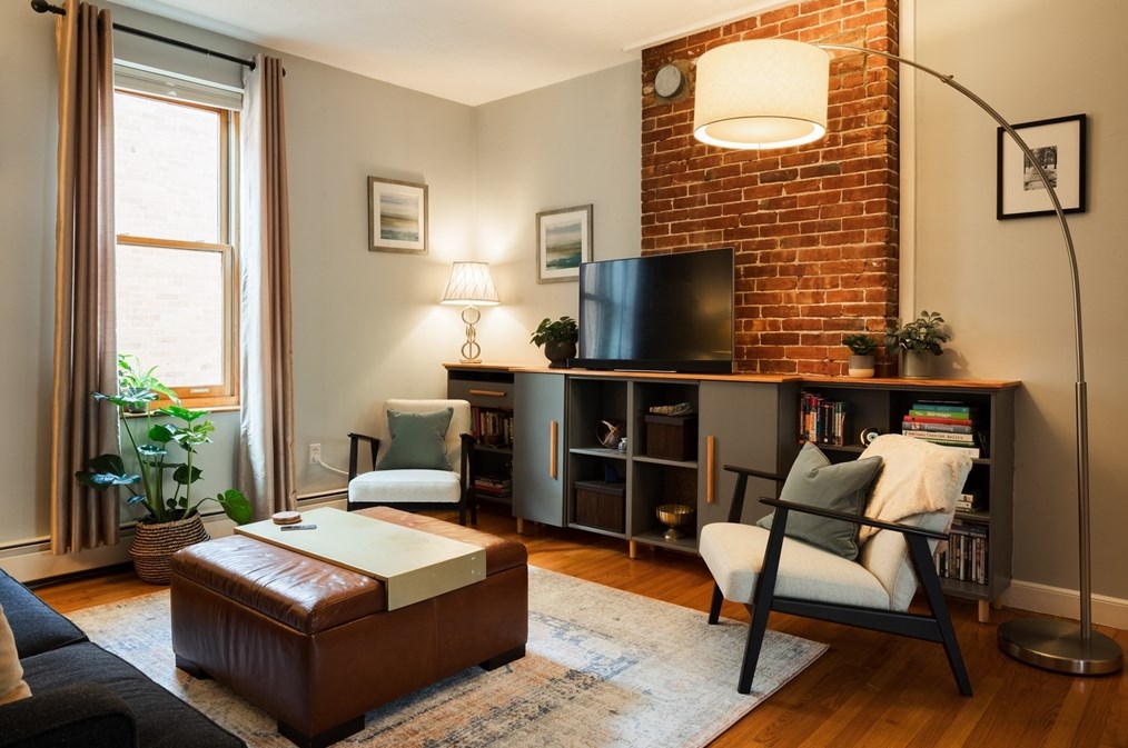 22 Church #6, Newton, MA 02166