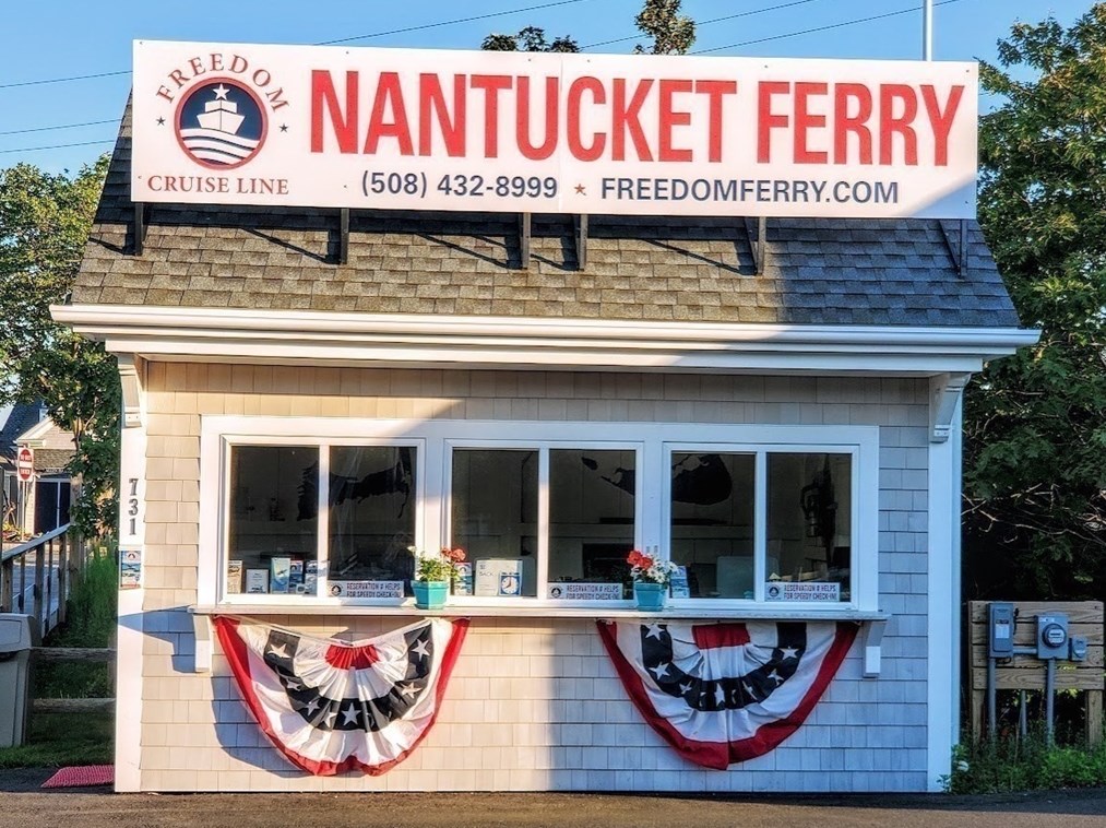 20 Surrey Ln, Harwich MA 02645-3116 exterior