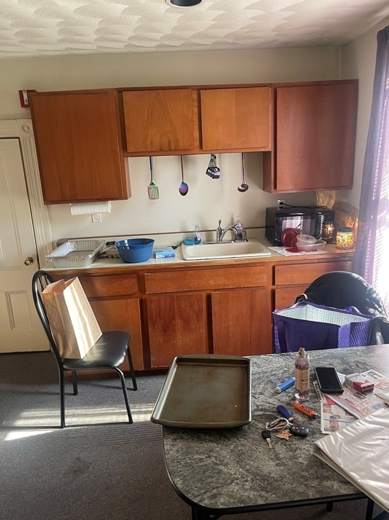 2020 Lakeview Ave, Dracut MA 01826-3272 exterior