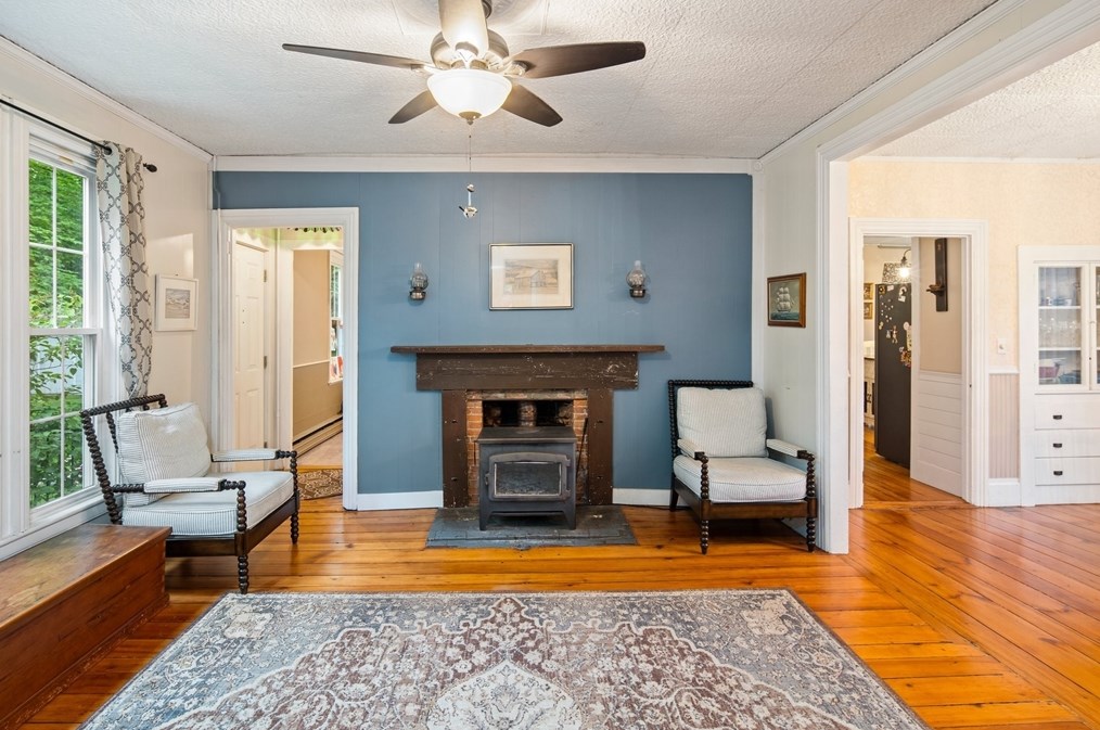 777 St, East Bridgewater MA 02324-2403 exterior