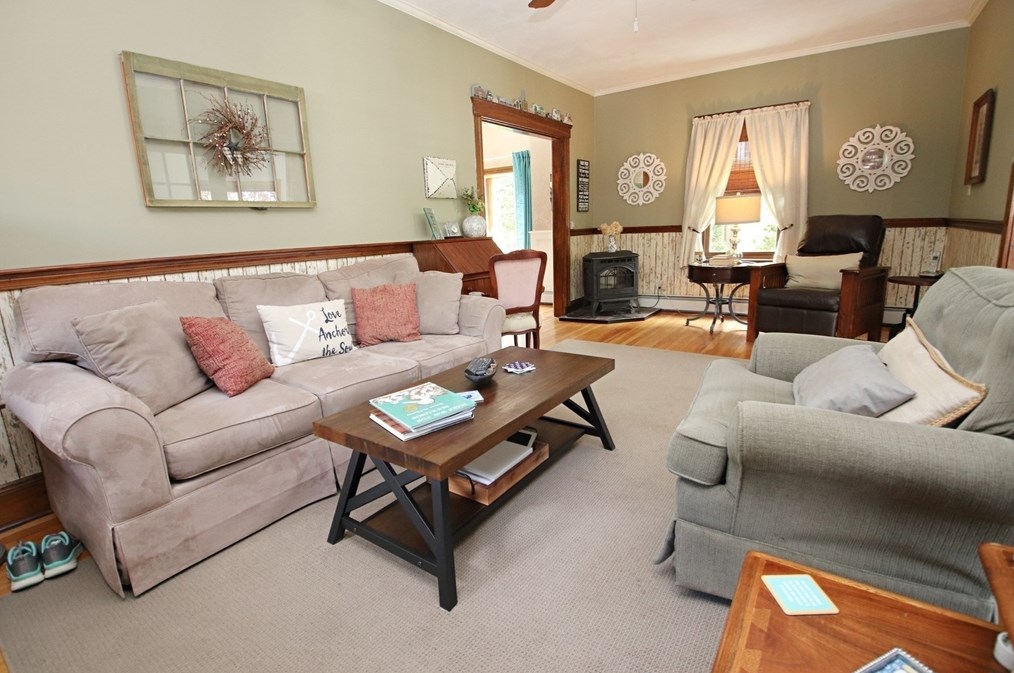 52 Pearson St, Saugus MA  01906 exterior