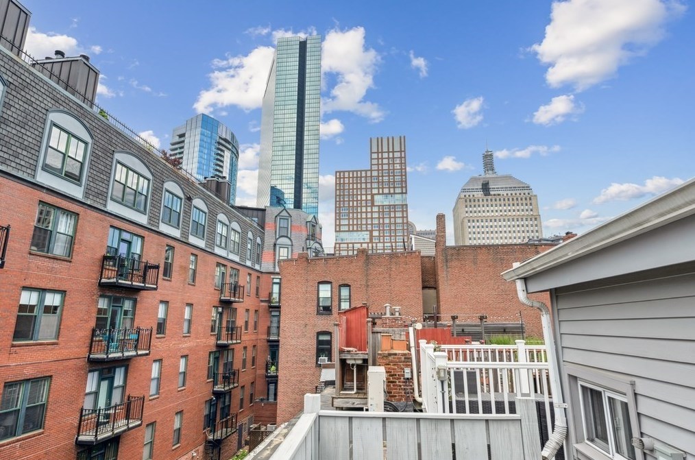 7 Cazenove St, Boston MA exterior