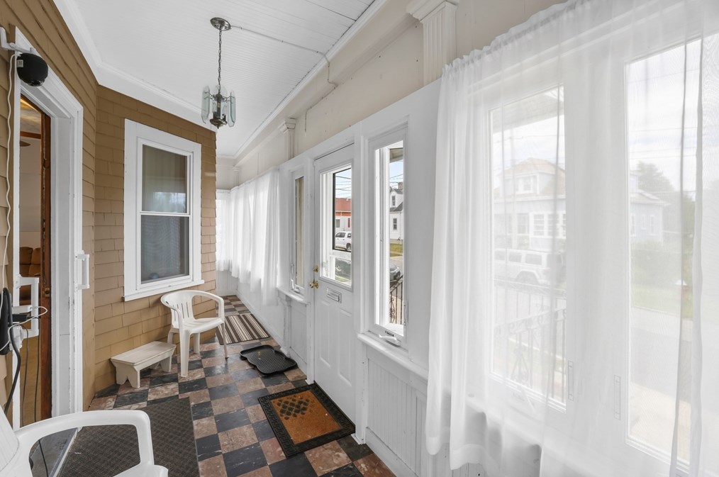 51 Calumet St, New Bedford MA 02744-1415 exterior