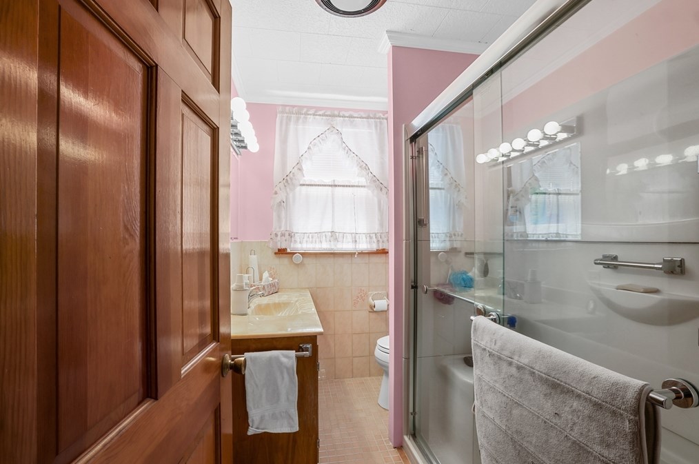 51 Calumet St, New Bedford MA 02744-1415 exterior