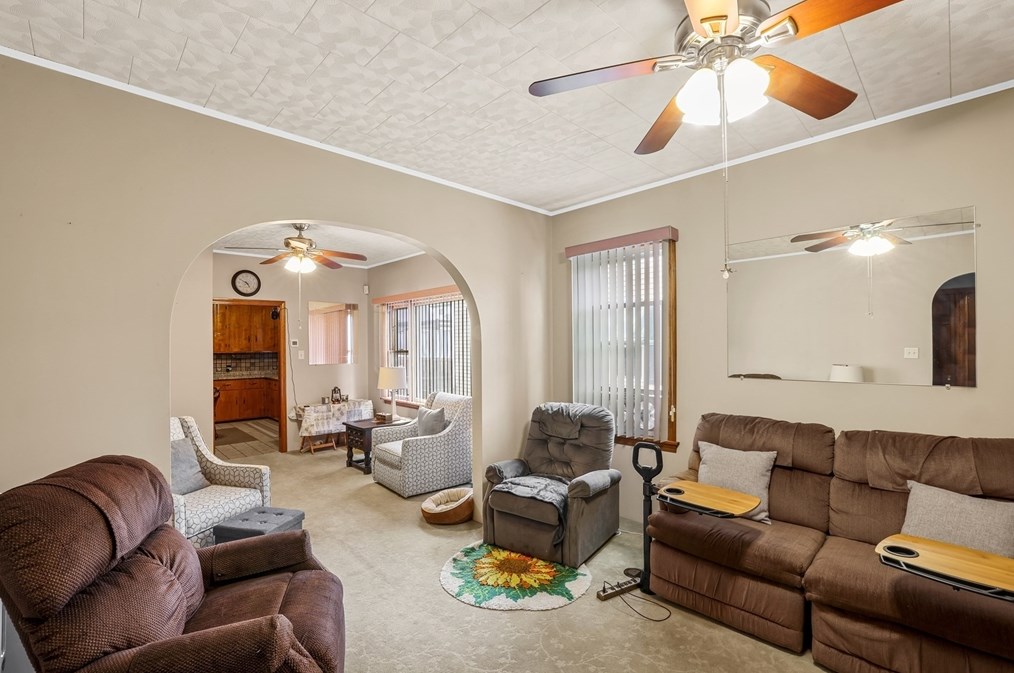 51 Calumet St, New Bedford MA 02744-1415 exterior