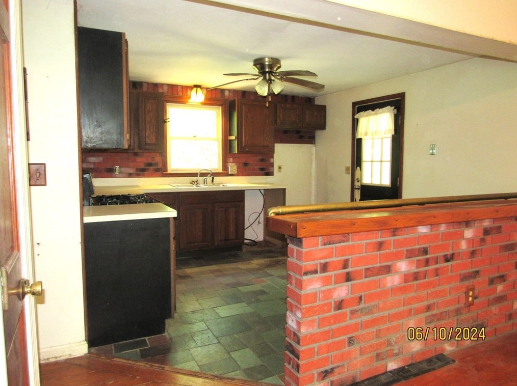 22 Pinehurst Dr, Bourne MA 02532-4234 exterior