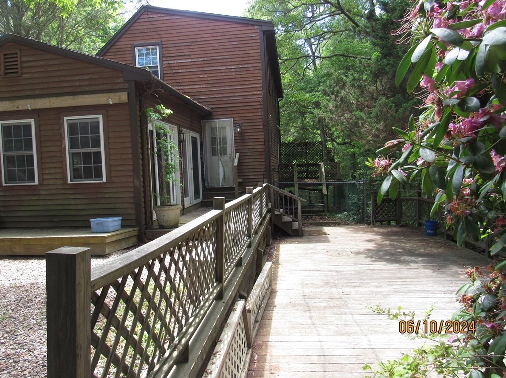 22 Pinehurst Dr, Bourne MA 02532-4234 exterior