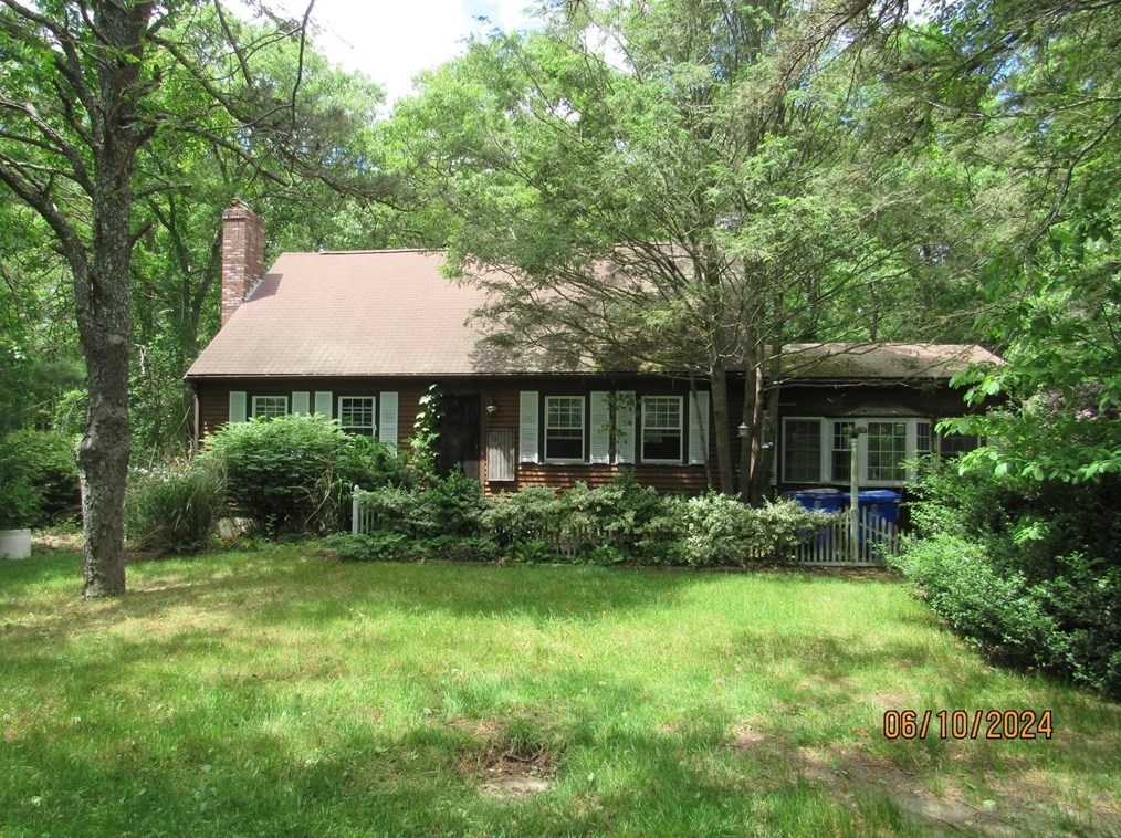 22 Pinehurst Dr, Bourne MA 02532-4234 exterior