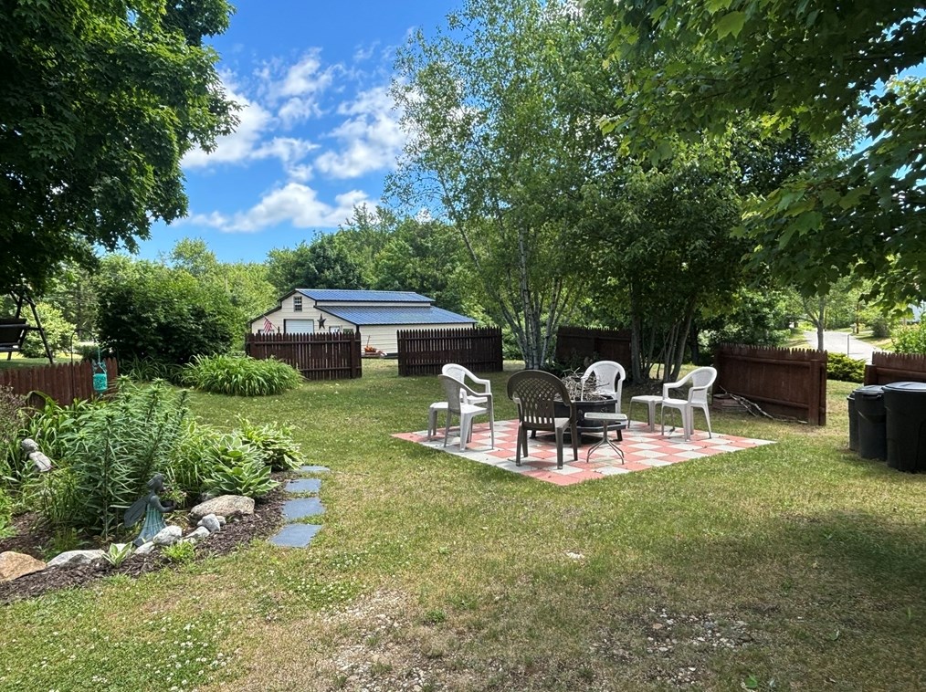 39 Washington Ave, Royalston MA 01331-9552 exterior