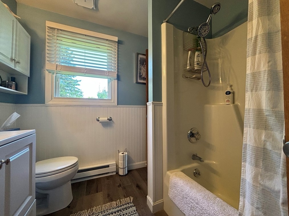 39 Washington Ave, Royalston MA 01331-9552 exterior