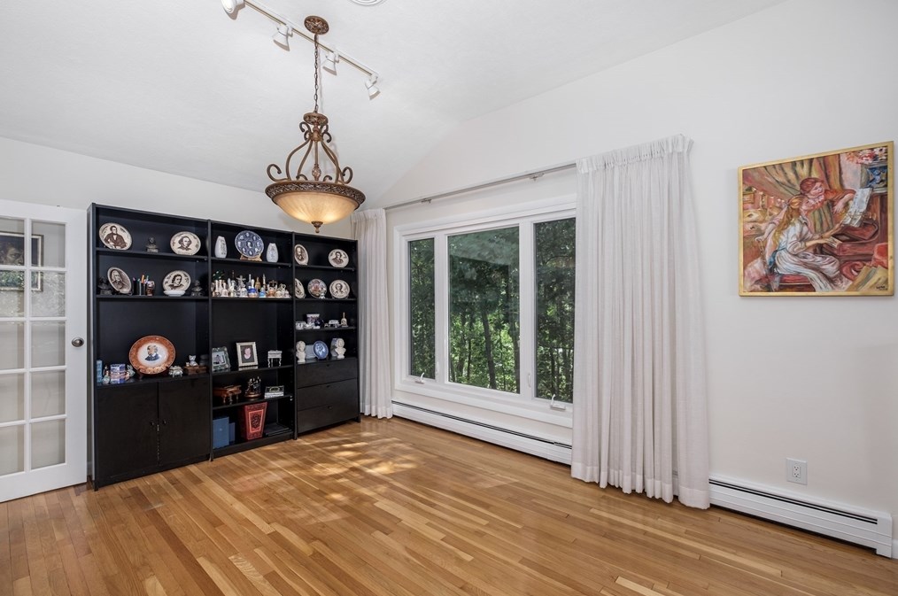 251 Country Club #na, Newton, MA 02459