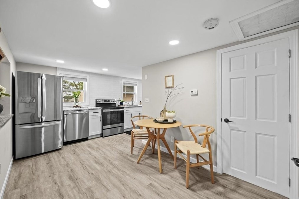 14 Pinehurst Dr, Wareham MA  02571-2065 exterior