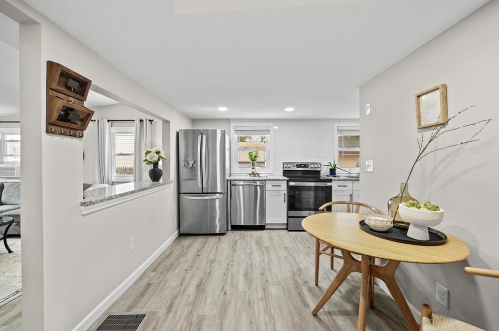 14 Pinehurst Dr, Wareham MA  02571-2065 exterior