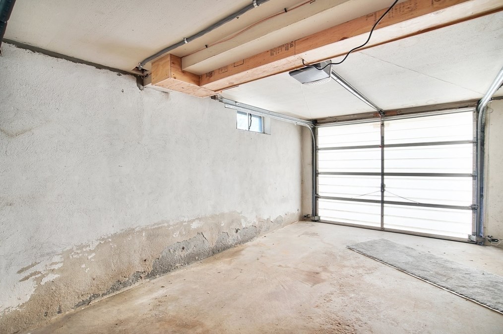 49 Pondview Dr, Chicopee MA 01020-2139 exterior