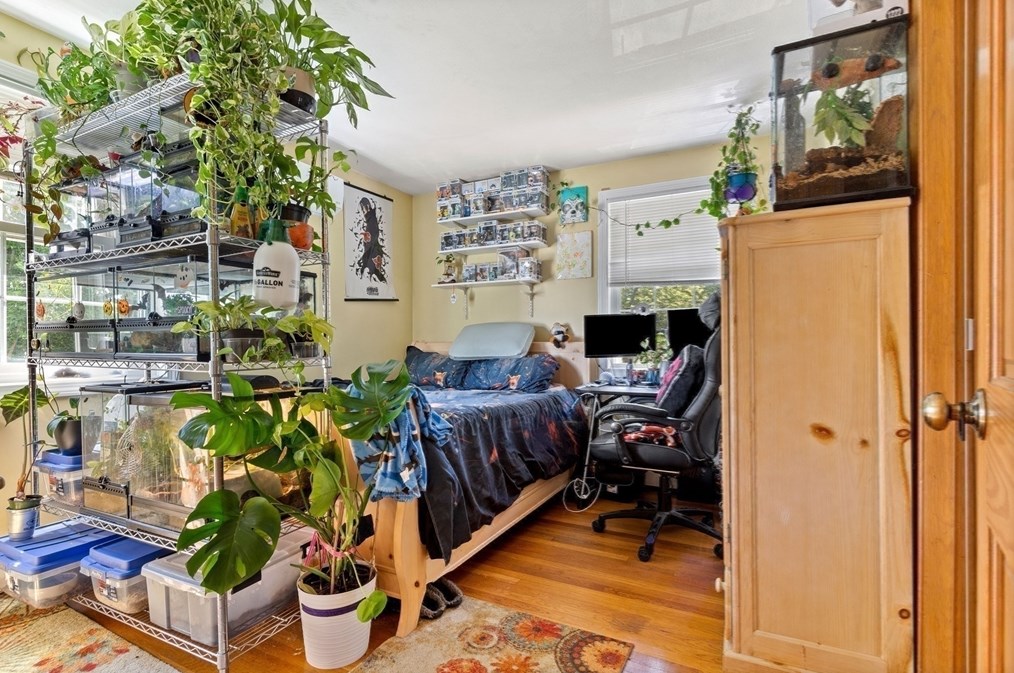 49 Adams St, Haverhill MA 01830-6861 exterior