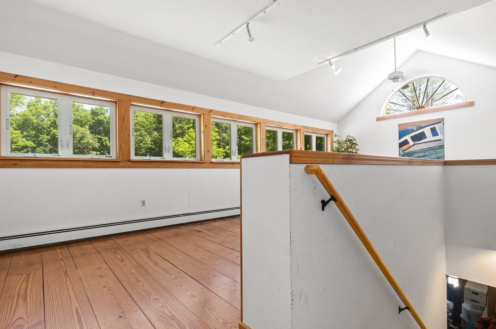 16 High St, Merrimac MA  01860-2303 exterior