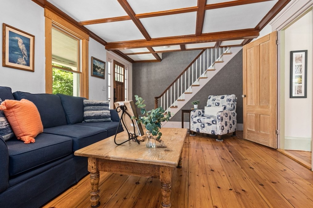 16 High St, Merrimac MA  01860-2303 exterior