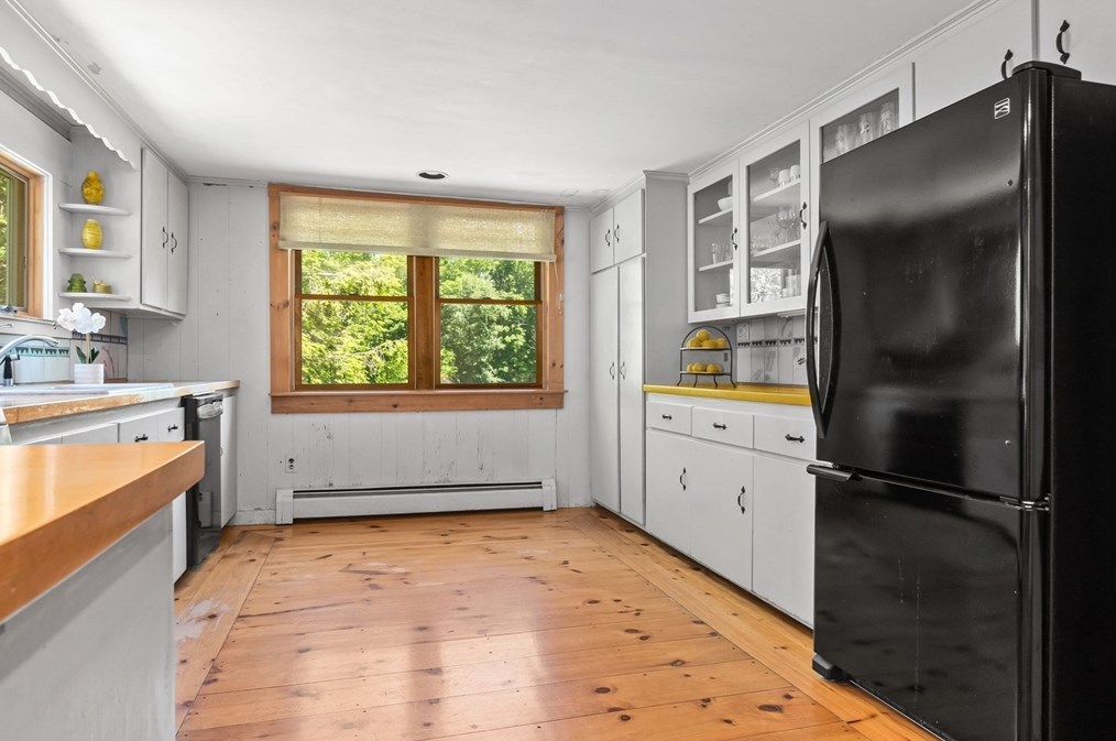 16 High St, Merrimac MA  01860-2303 exterior