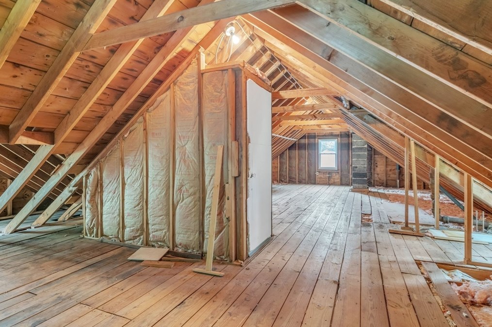 97 Old Brk Rd, Springfield MA 01128 exterior