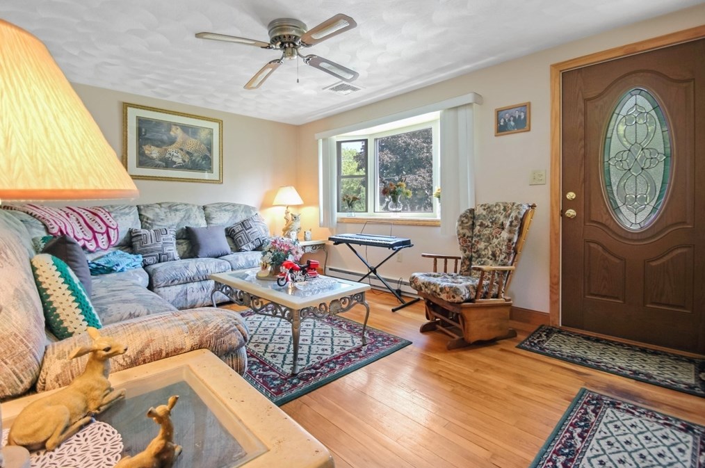 14 Jade St, Methuen MA exterior