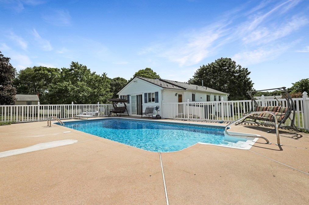 14 Jade St, Methuen MA exterior