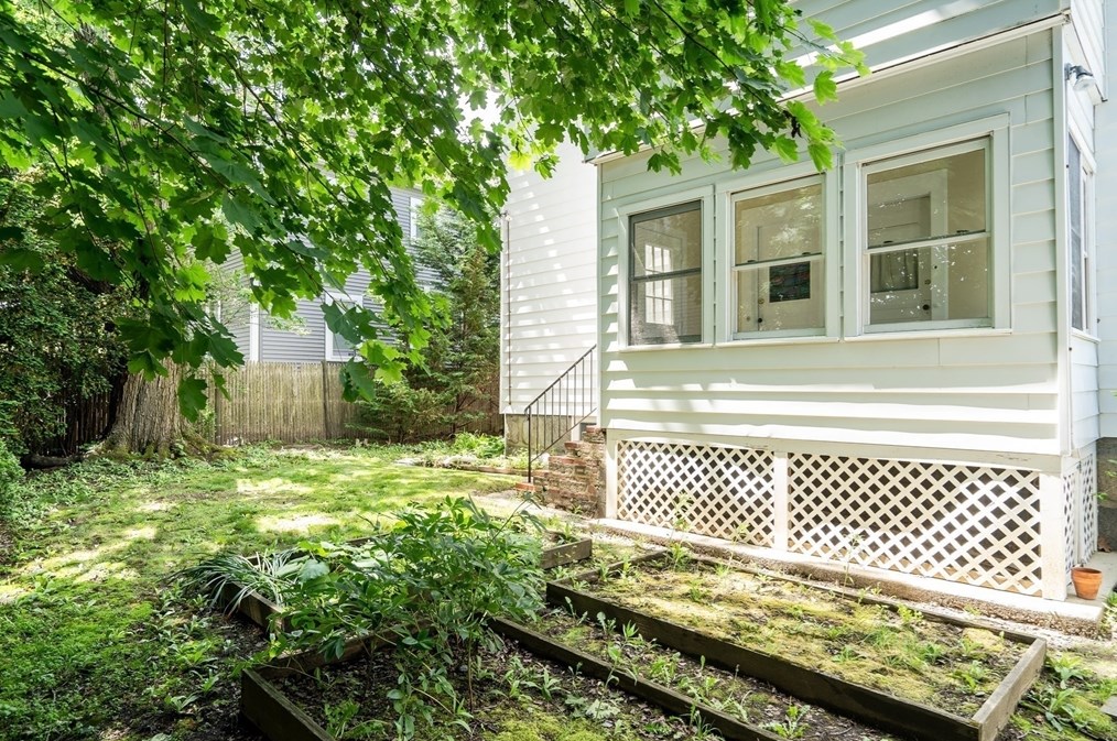 12 Guild St, Quincy MA 02169-6620 exterior