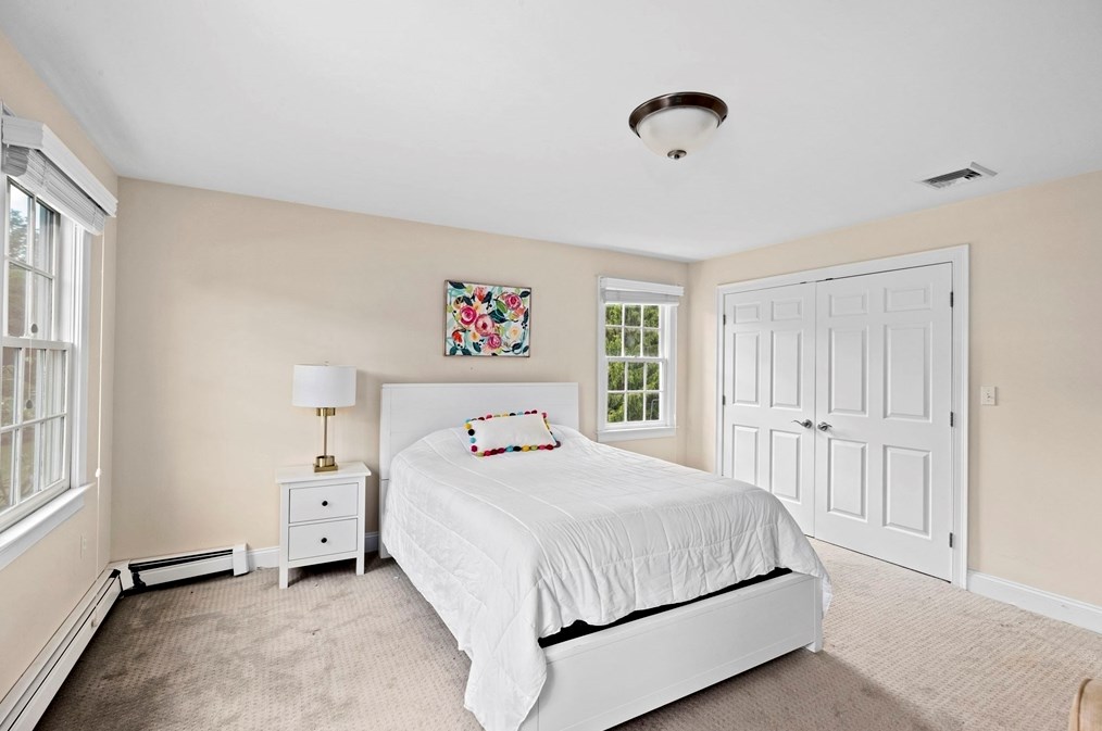 4 Julian Way, Hingham MA 02043-3939 exterior