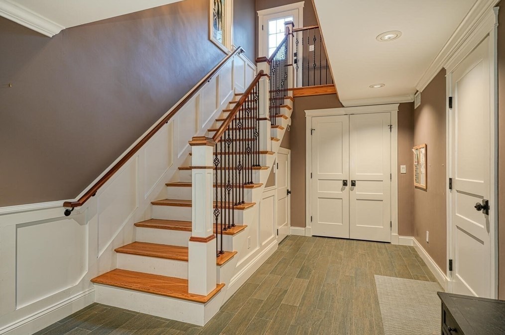 356 Whitney St, Northborough MA 01532-1146 exterior