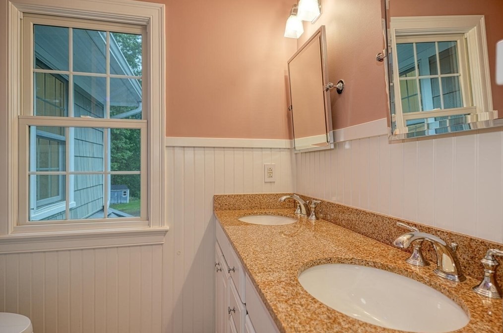 356 Whitney St, Northborough MA 01532-1146 exterior