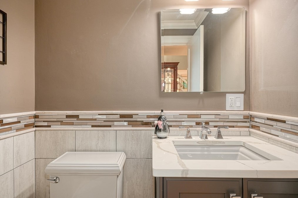 356 Whitney St, Northborough MA 01532-1146 exterior