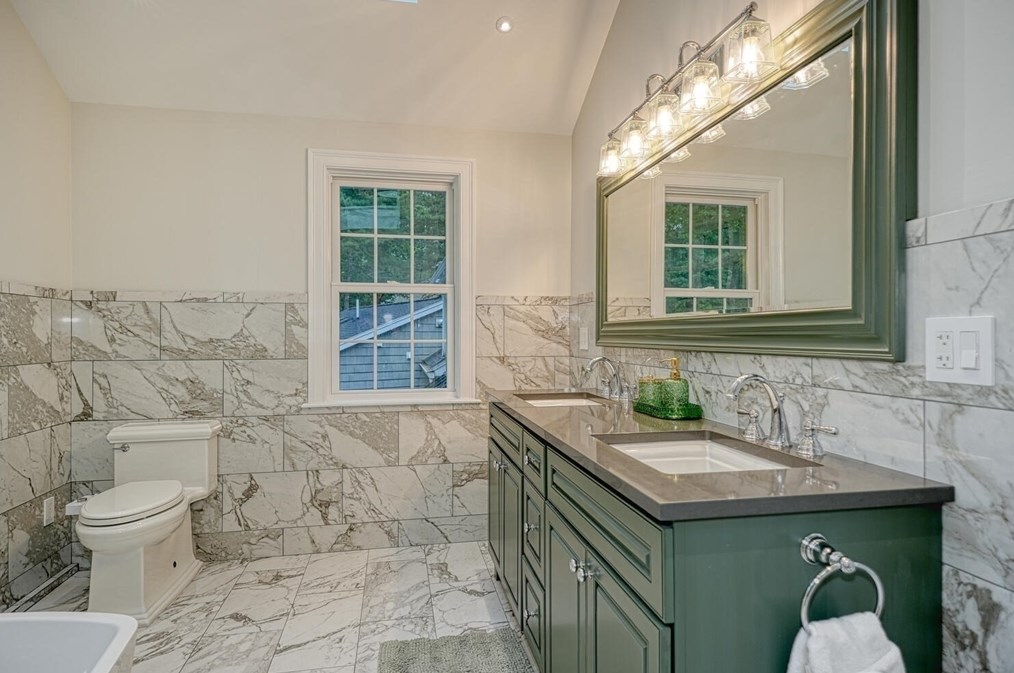 356 Whitney St, Northborough MA 01532-1146 exterior